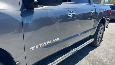 2019 Nissan TITAN SL