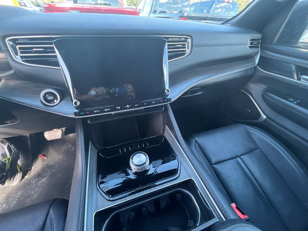 2024 Jeep Wagoneer Series II