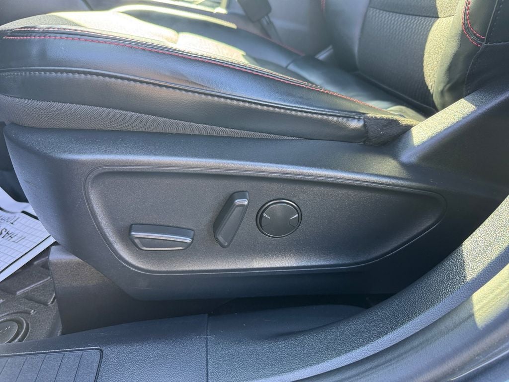 2025 Ford Escape Hybrid ST-Line