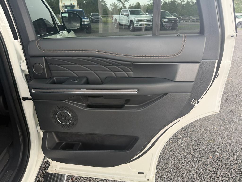 2023 Ford Expedition Platinum