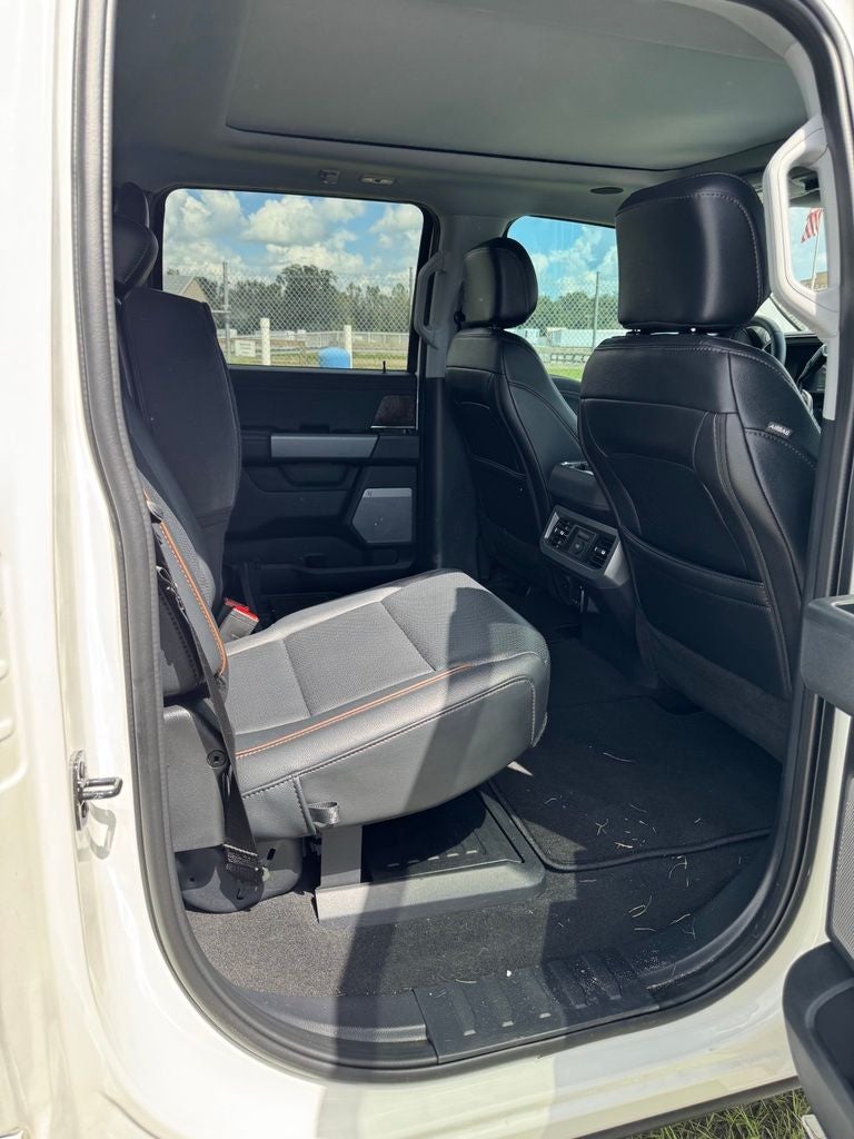 2025 Ford F-350SD Lariat