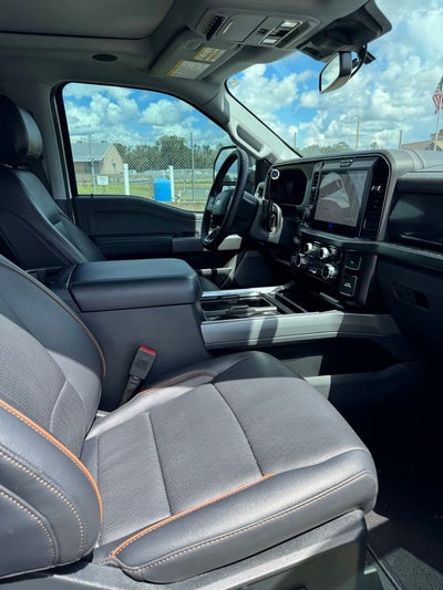 2025 Ford F-350SD Lariat