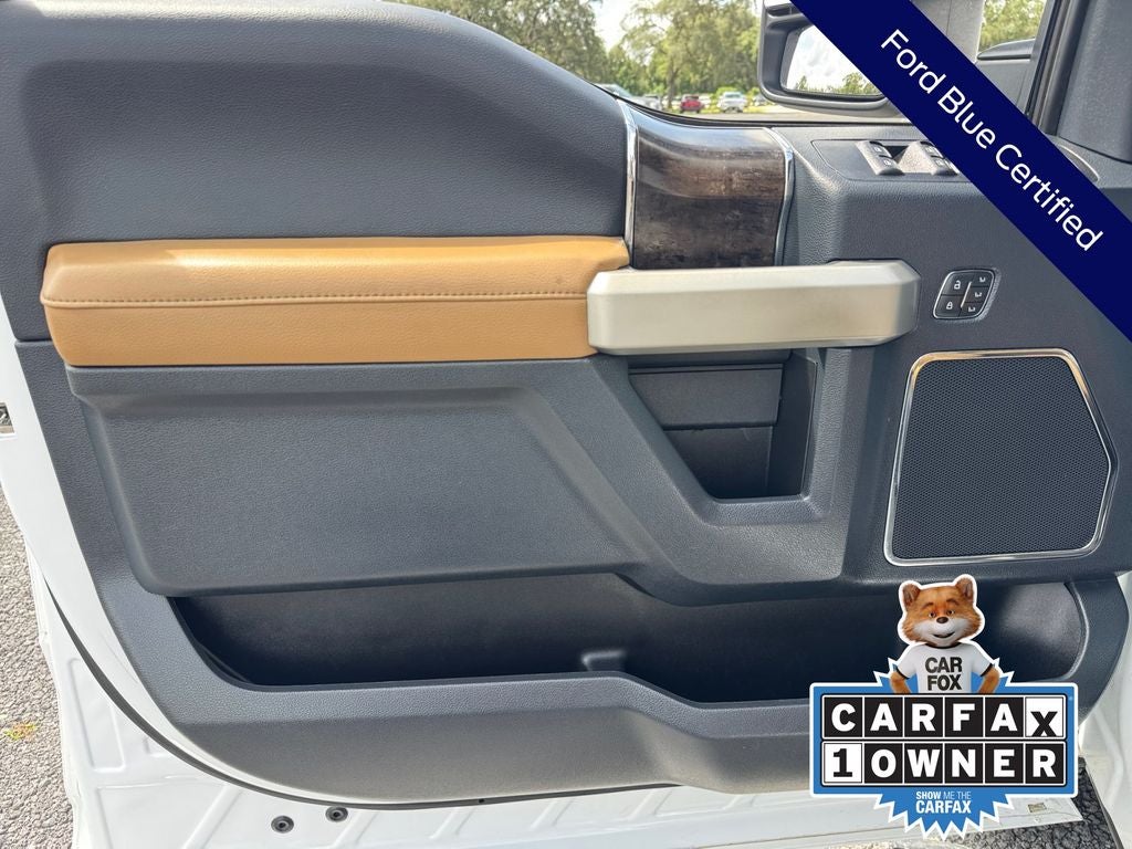 2022 Ford F-350SD Lariat