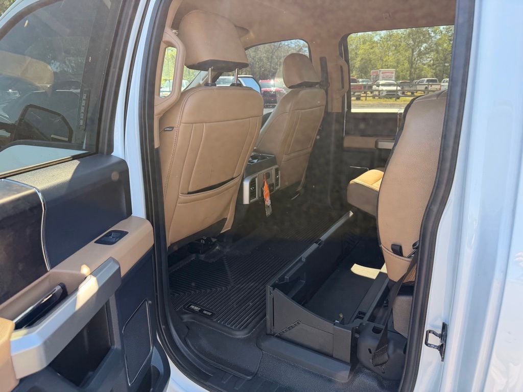 2022 Ford F-350SD Lariat