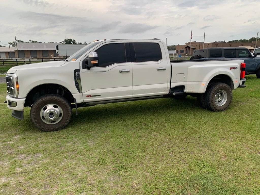 2025 Ford F-350SD Platinum