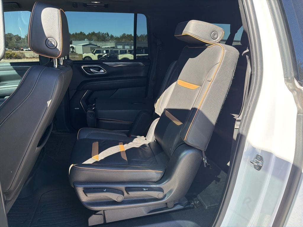 2023 GMC Yukon XL AT4