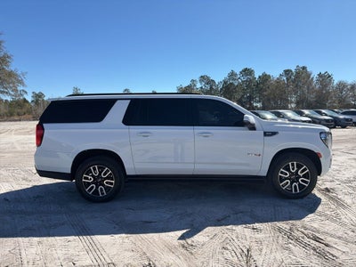 2023 GMC Yukon XL AT4