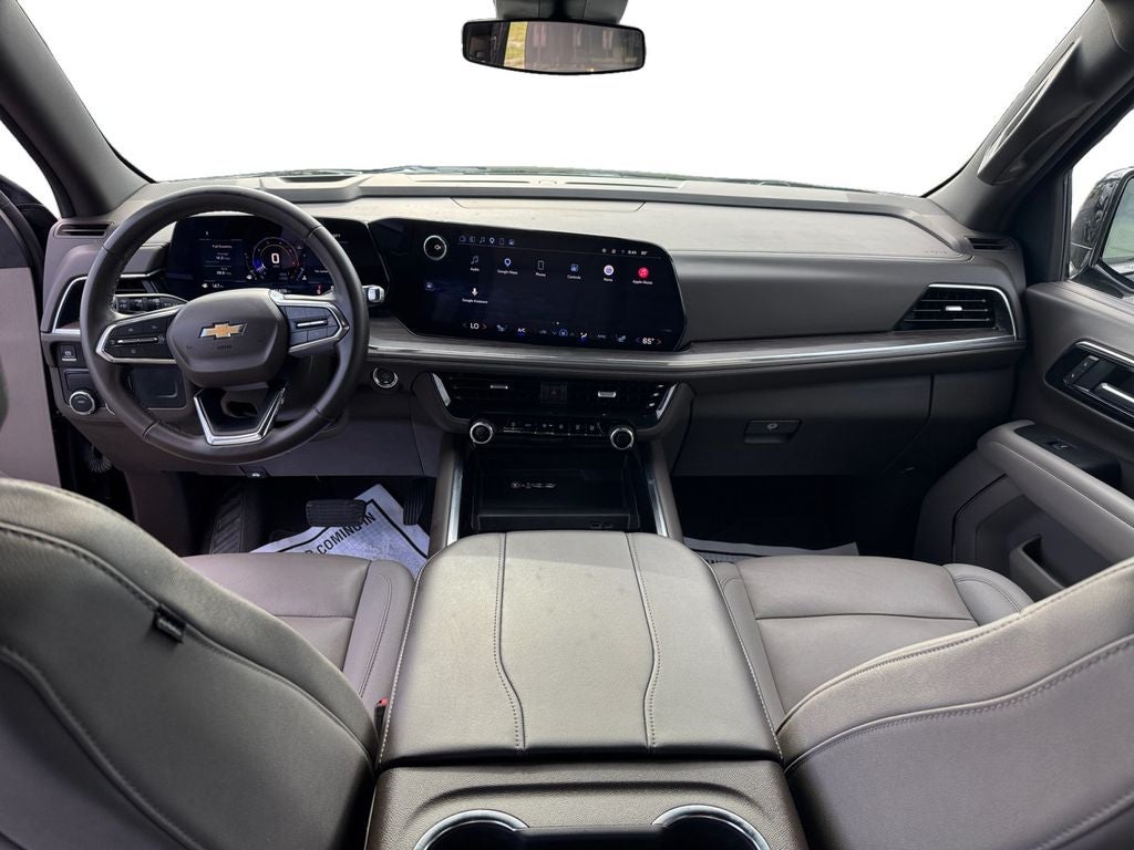 2025 Chevrolet Suburban LT