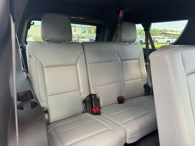 2025 Chevrolet Suburban LT