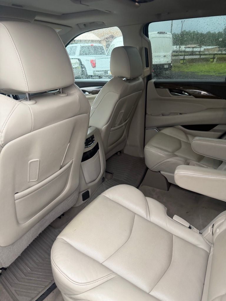 2019 Cadillac Escalade Luxury
