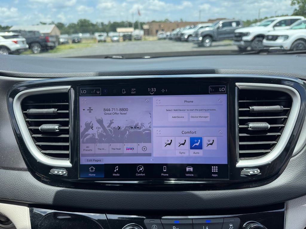 2024 Chrysler Pacifica Touring L