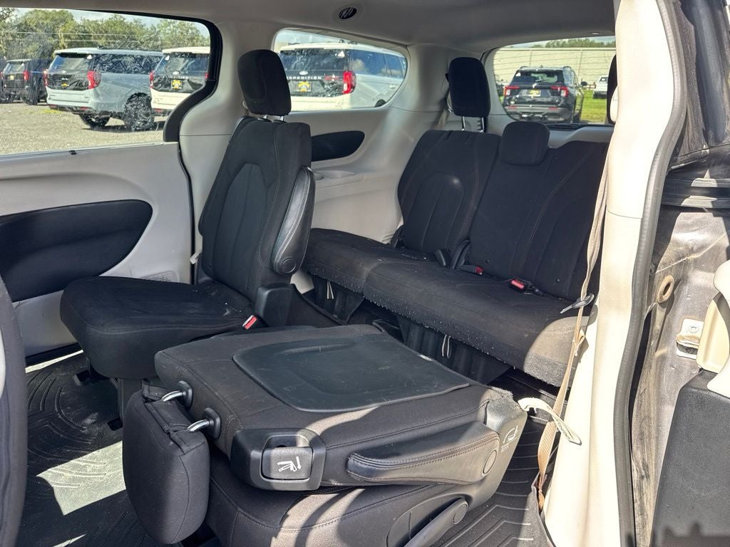 2020 Chrysler Pacifica Touring