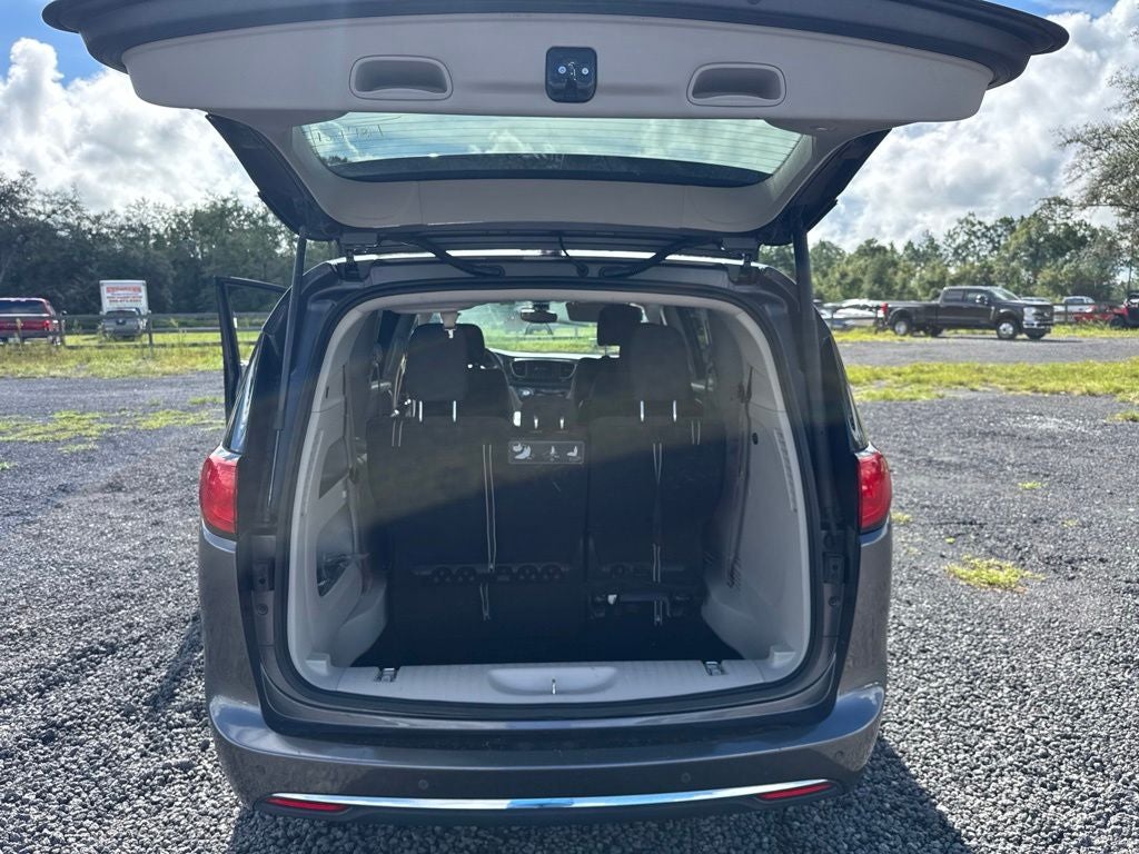 2020 Chrysler Pacifica Touring