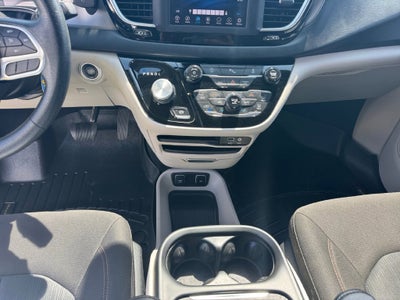 2020 Chrysler Pacifica Touring