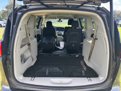 2020 Chrysler Pacifica Touring