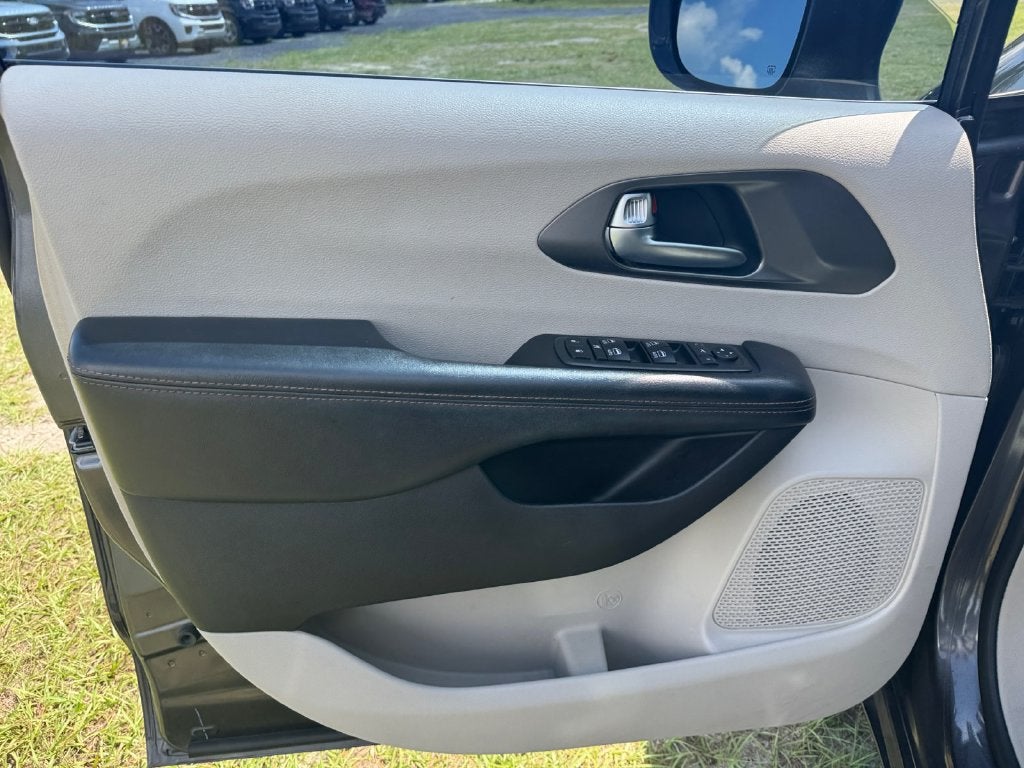 2020 Chrysler Pacifica Touring