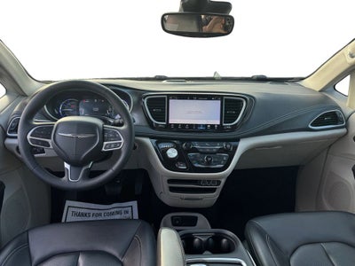 2024 Chrysler Pacifica Hybrid Select