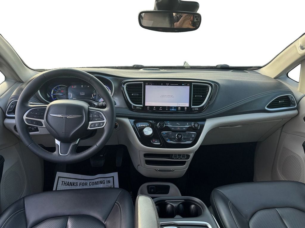 2024 Chrysler Pacifica Hybrid Select