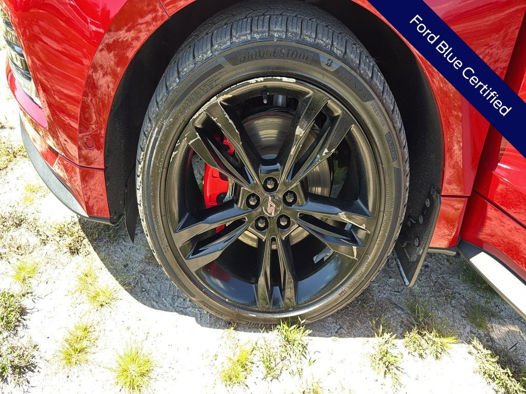 2020 Ford Edge ST