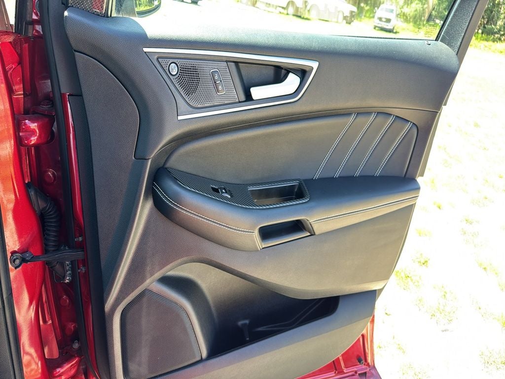 2020 Ford Edge ST