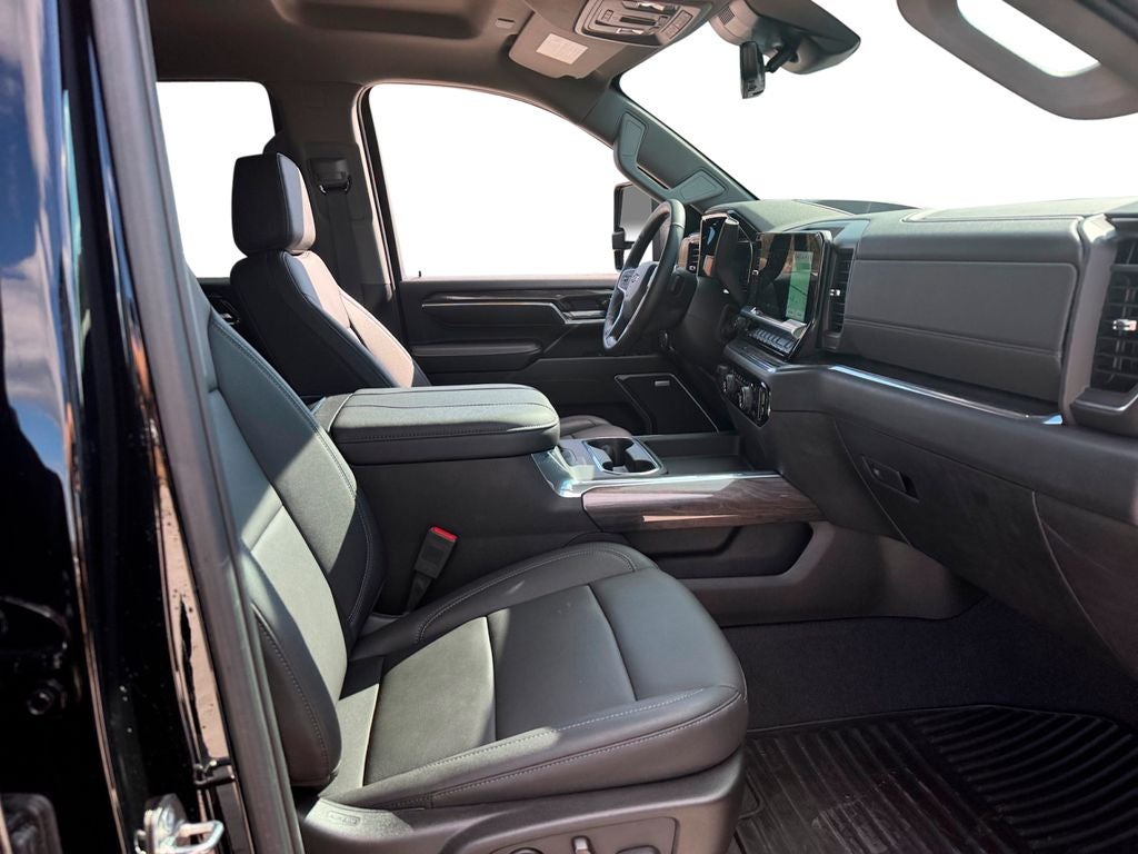 2024 Chevrolet Silverado 3500HD LTZ