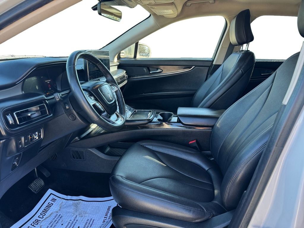 2022 Lincoln Nautilus Standard