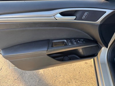 2019 Ford Fusion Hybrid SE