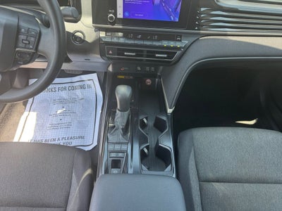 2025 Toyota Camry LE