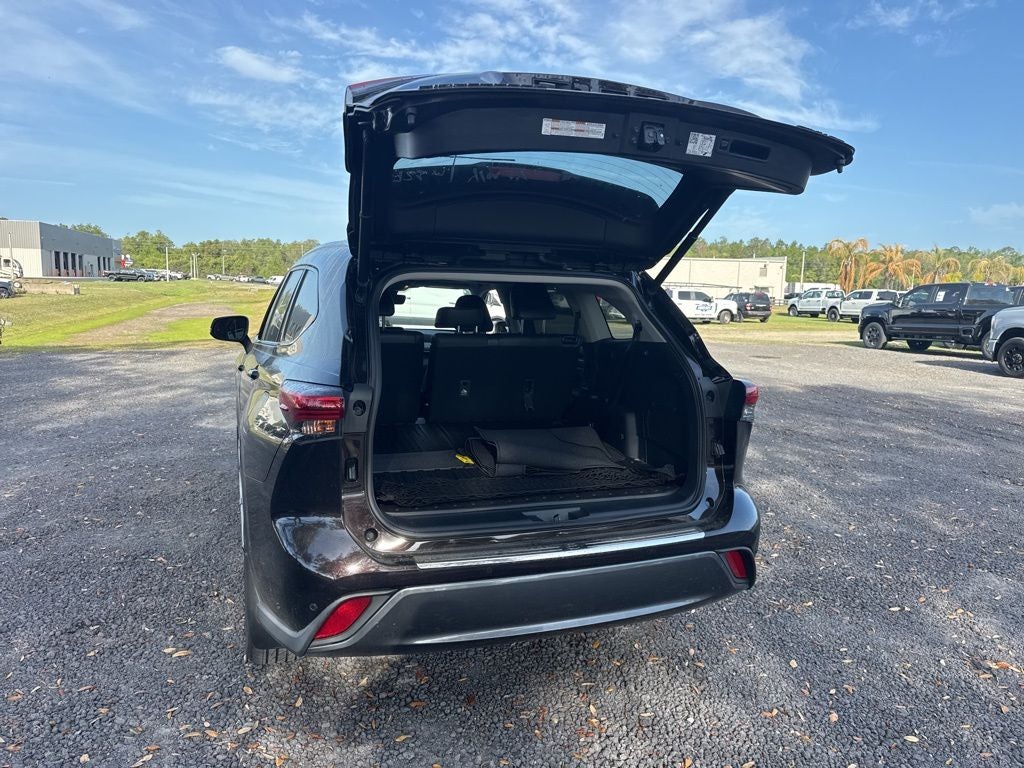 2022 Toyota Highlander Limited