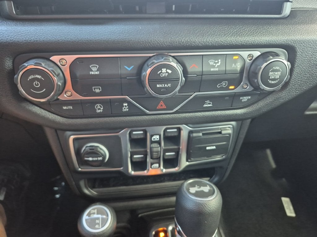 2027 Jeep Wrangler WRANGLER 4-DOOR SPORT