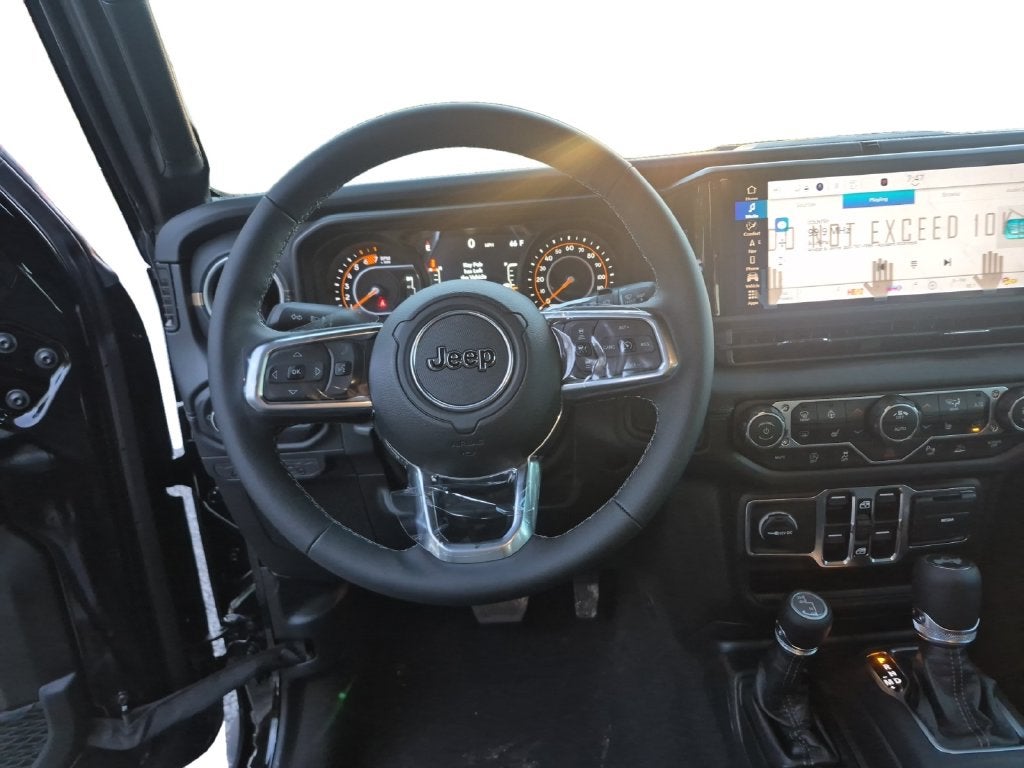 2027 Jeep Wrangler WRANGLER 4-DOOR SAHARA