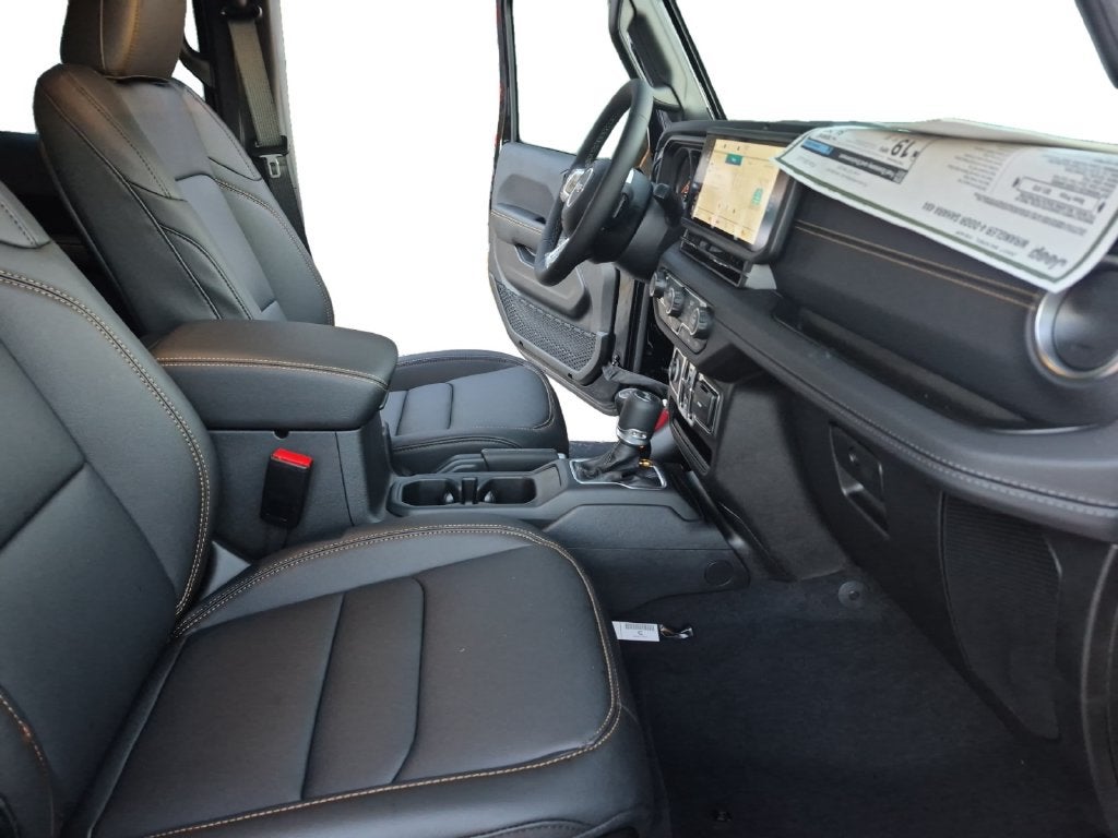 2027 Jeep Wrangler WRANGLER 4-DOOR SAHARA