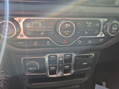2027 Jeep Wrangler WRANGLER 4-DOOR SAHARA