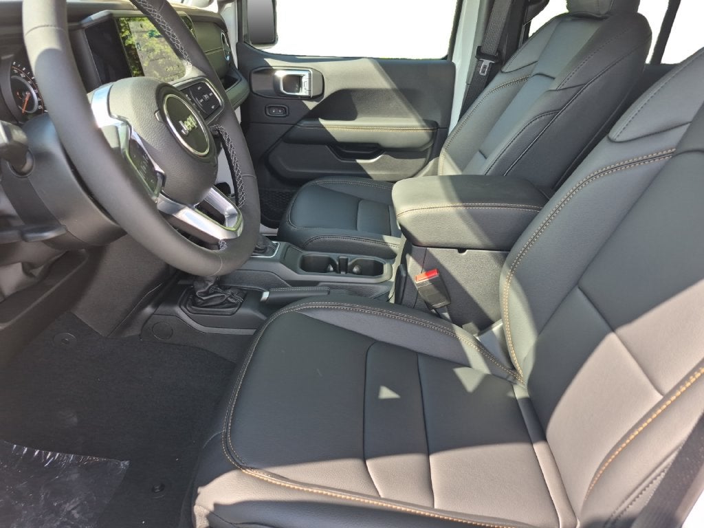 2027 Jeep Wrangler WRANGLER 4-DOOR SAHARA