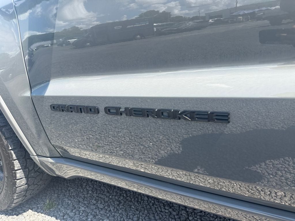 2021 Jeep Grand Cherokee Laredo X 4x2