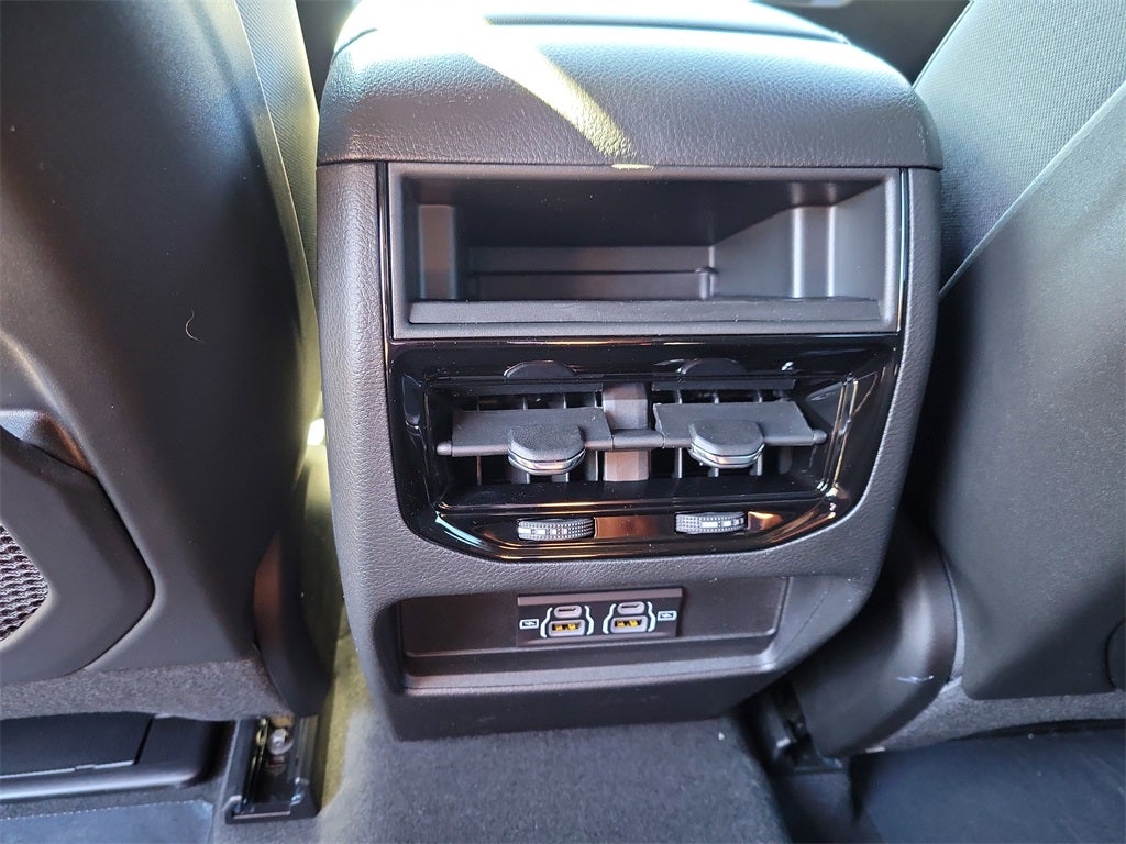 2025 Jeep Grand Cherokee GRAND CHEROKEE LAREDO X 4X2