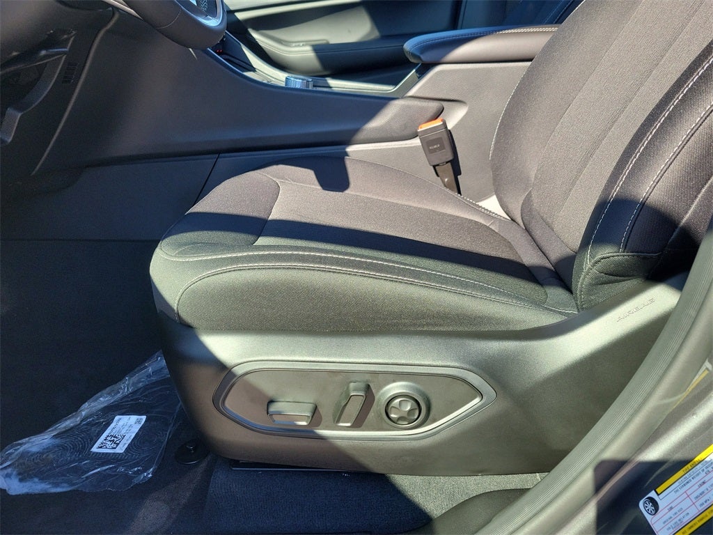 2025 Jeep Grand Cherokee GRAND CHEROKEE LAREDO X 4X2