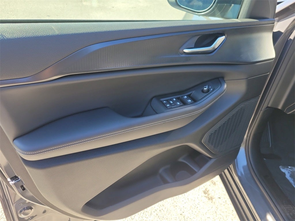 2025 Jeep Grand Cherokee GRAND CHEROKEE LAREDO X 4X2