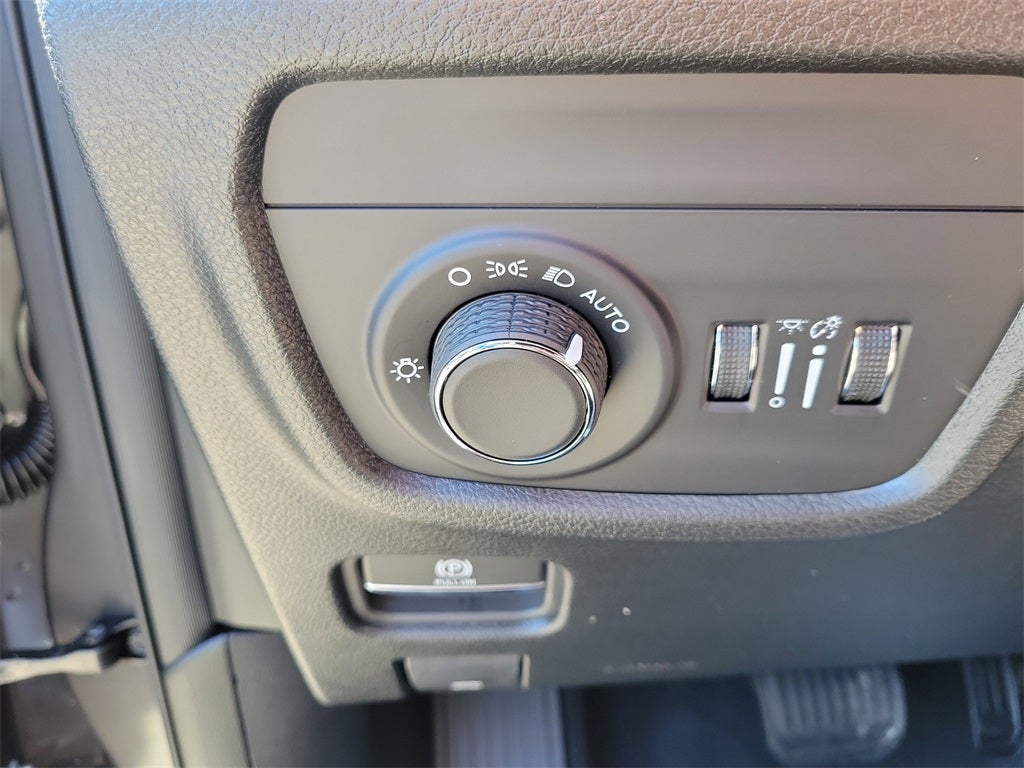 2025 Jeep Grand Cherokee GRAND CHEROKEE LAREDO X 4X2