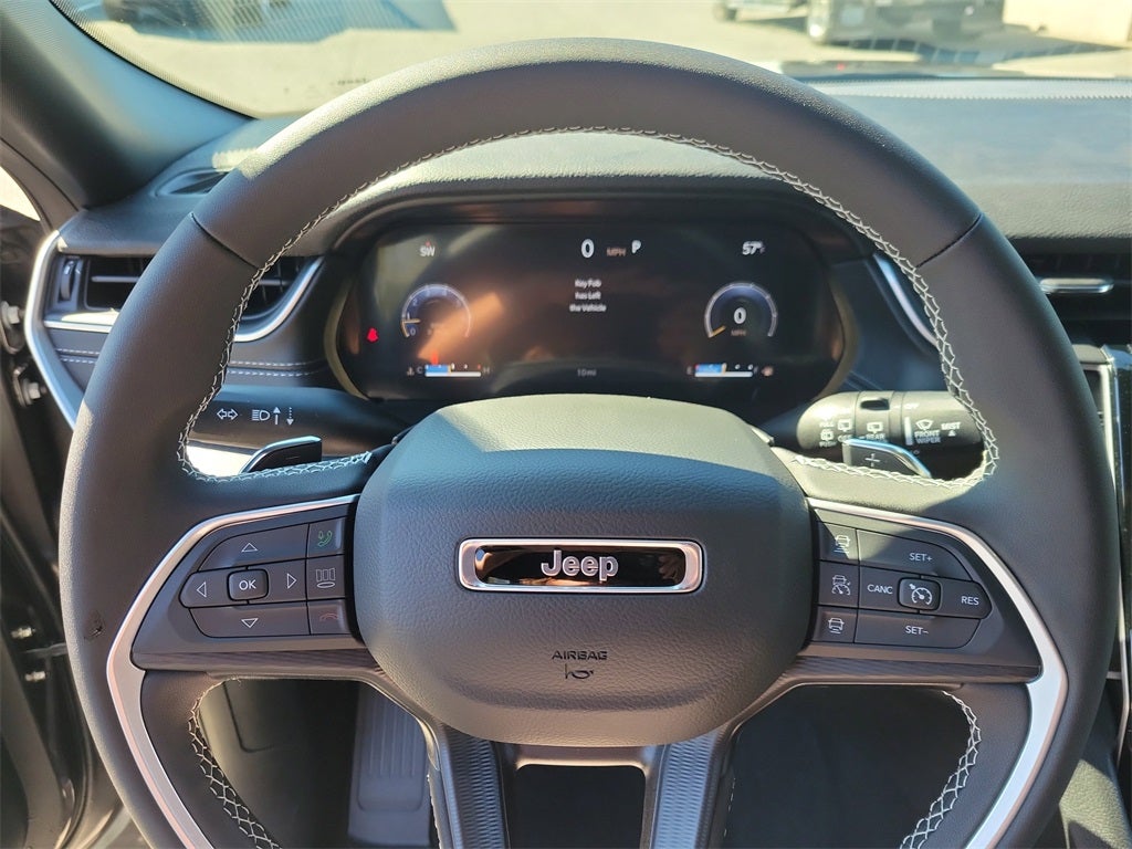 2025 Jeep Grand Cherokee GRAND CHEROKEE LAREDO X 4X2