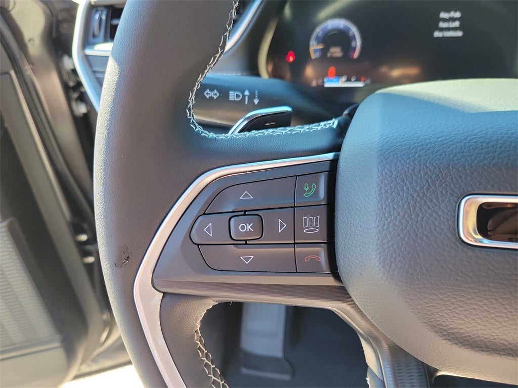 2025 Jeep Grand Cherokee GRAND CHEROKEE LAREDO X 4X2