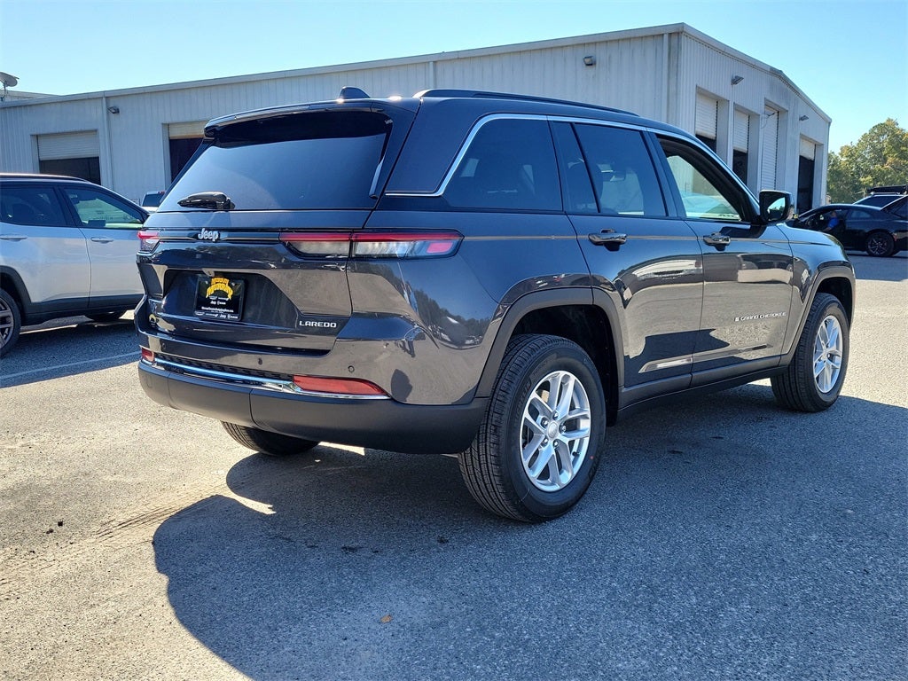 2025 Jeep Grand Cherokee GRAND CHEROKEE LAREDO X 4X2