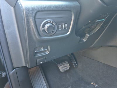 2027 Jeep Grand Cherokee GRAND CHEROKEE LAREDO 4X2