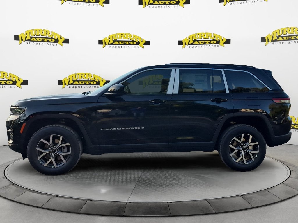 2027 Jeep Grand Cherokee GRAND CHEROKEE LAREDO 4X2
