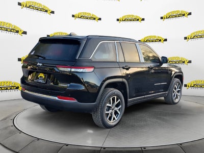 2027 Jeep Grand Cherokee GRAND CHEROKEE LAREDO 4X2