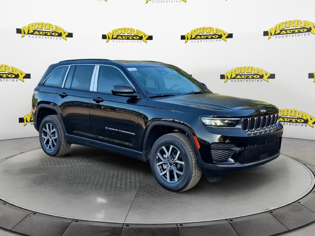 2027 Jeep Grand Cherokee GRAND CHEROKEE LAREDO 4X2