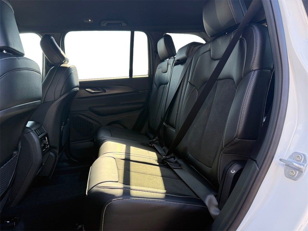 2025 Jeep Grand Cherokee GRAND CHEROKEE ALTITUDE 4X2