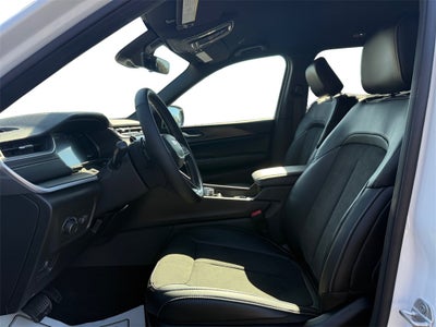 2025 Jeep Grand Cherokee GRAND CHEROKEE ALTITUDE 4X2