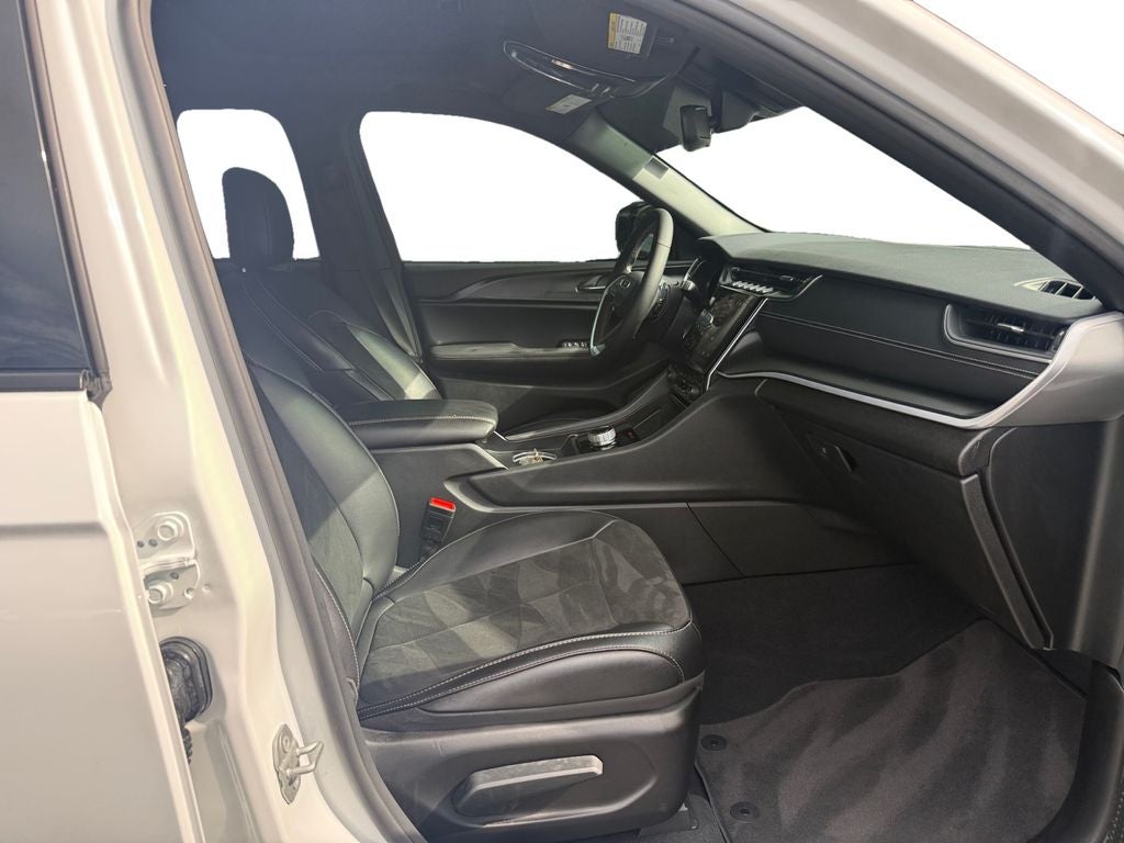 2025 Jeep Grand Cherokee Altitude - Photo 15