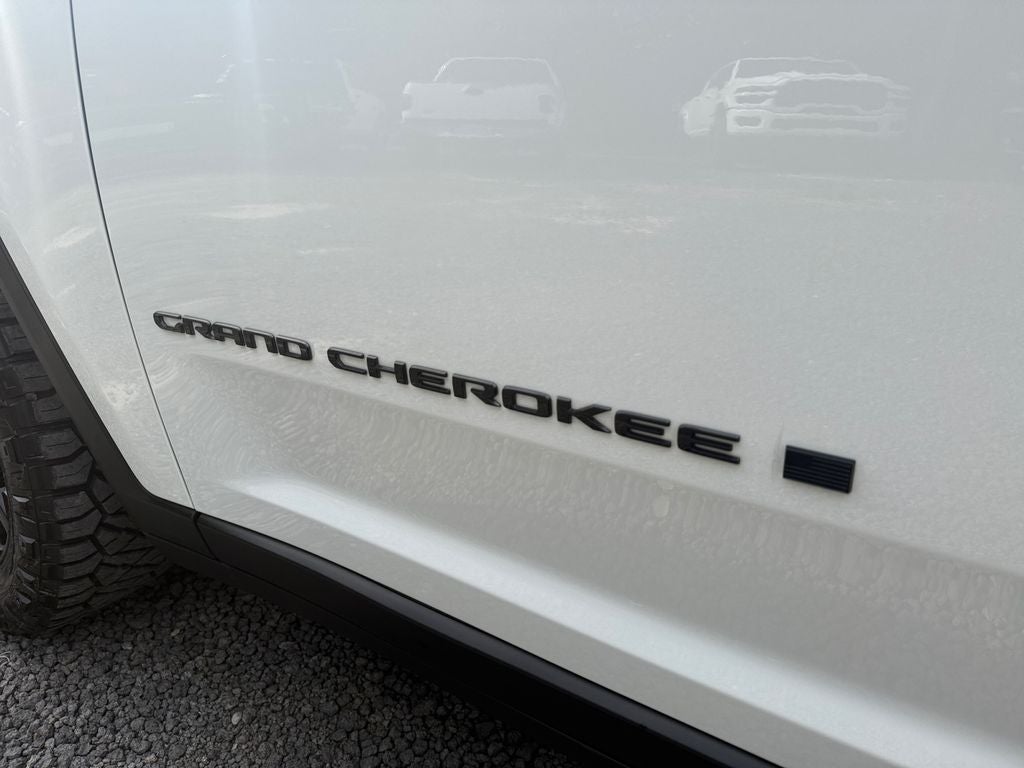 2025 Jeep Grand Cherokee Altitude - Photo 16